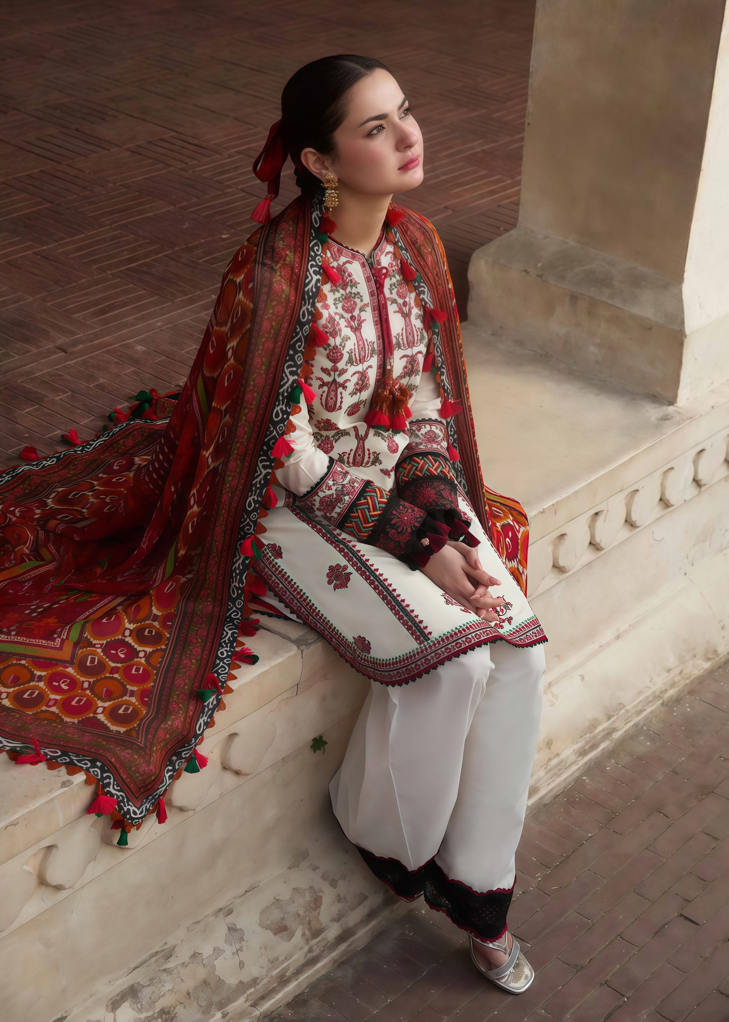 Elegant Qalamqar 5042 – Premium Embroidered 3PC Winter Set with Wool Shawl
