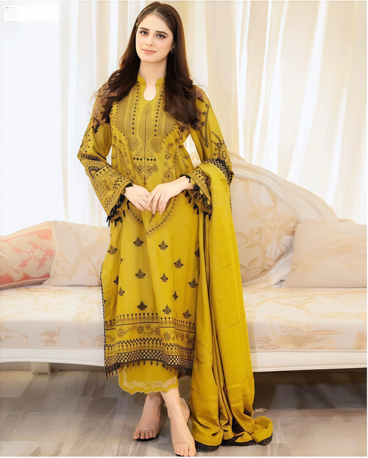Suroor Winter Elegance – Dhanak 3PC Suit